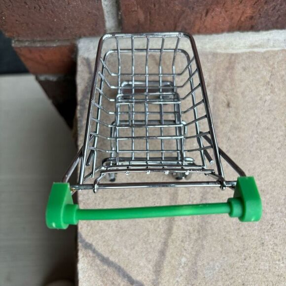 Mini Toy Metal Shopping Cart - Picture 5 of 8